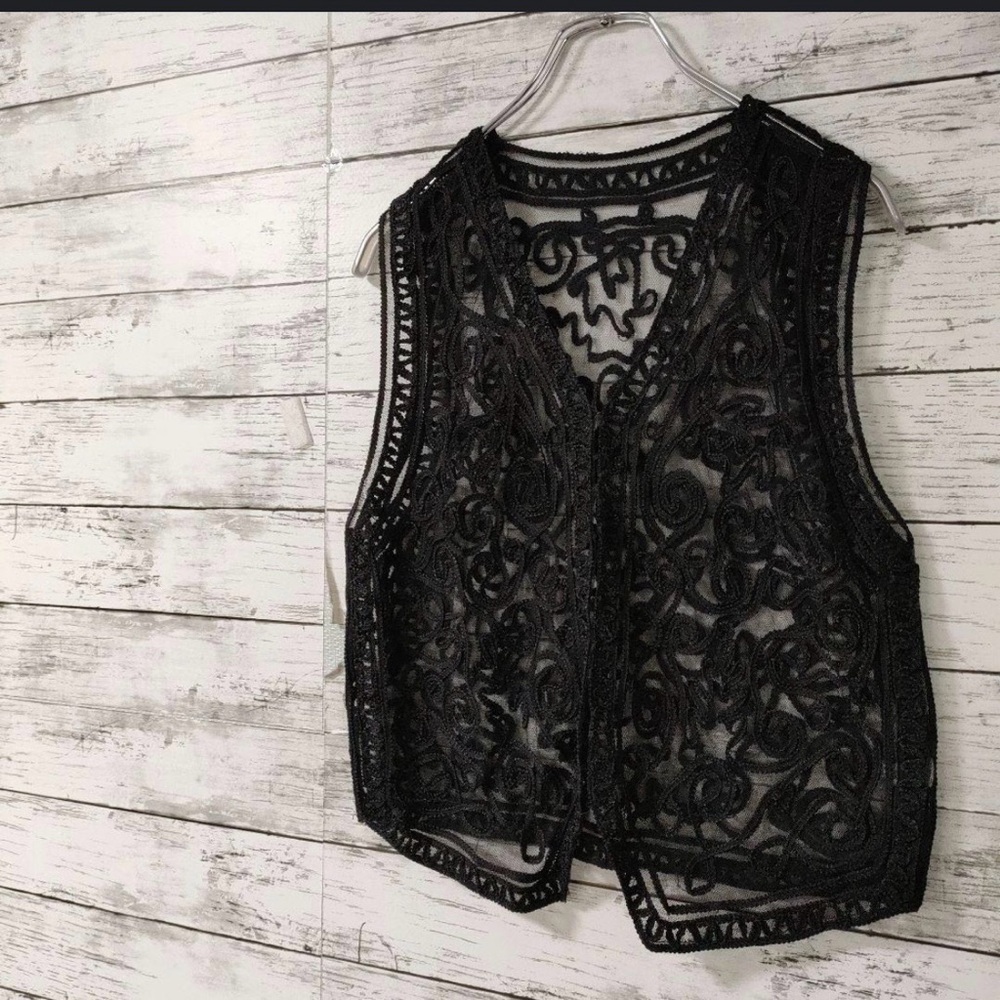 Elegant Vintage Large Jasmi Black Lace Button Up Party Vest - Picture 3 of 13